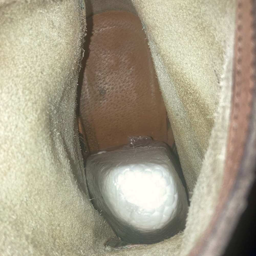 Women's Cream Ankle distressed Cowgirl Booties Size - Picture 4 of 9